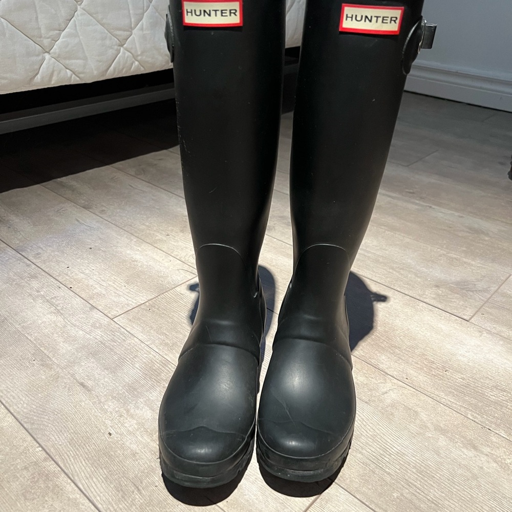 Hunter Women's Black Tall Rain Boots